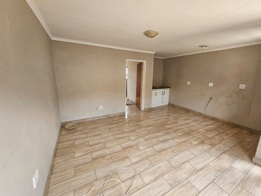 To Let 1 Bedroom Property for Rent in Thorisong Free State